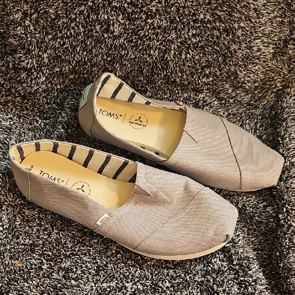 TOMS Women's Grey Slip-On Shoes